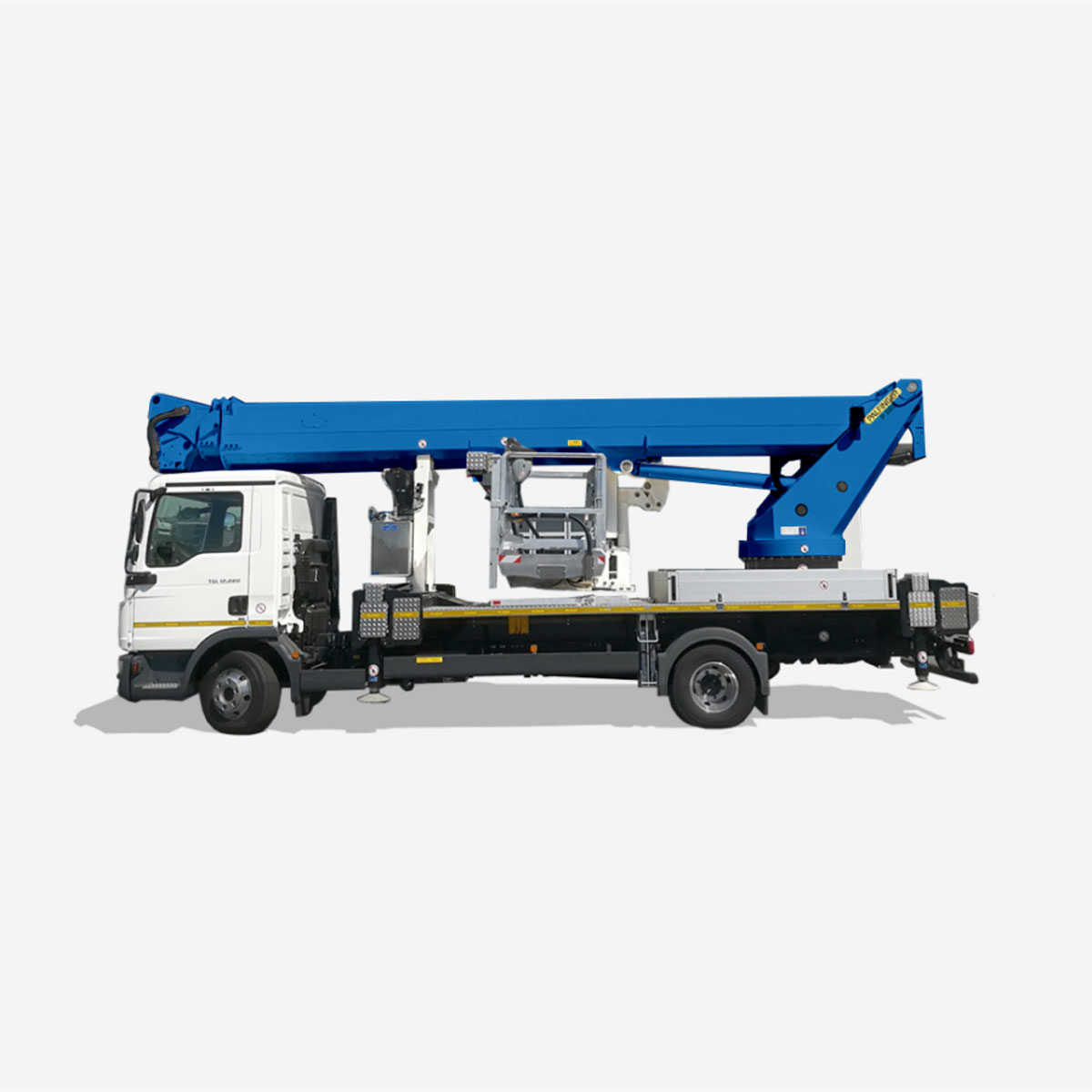 Palfinger P 320 truck mounted platform